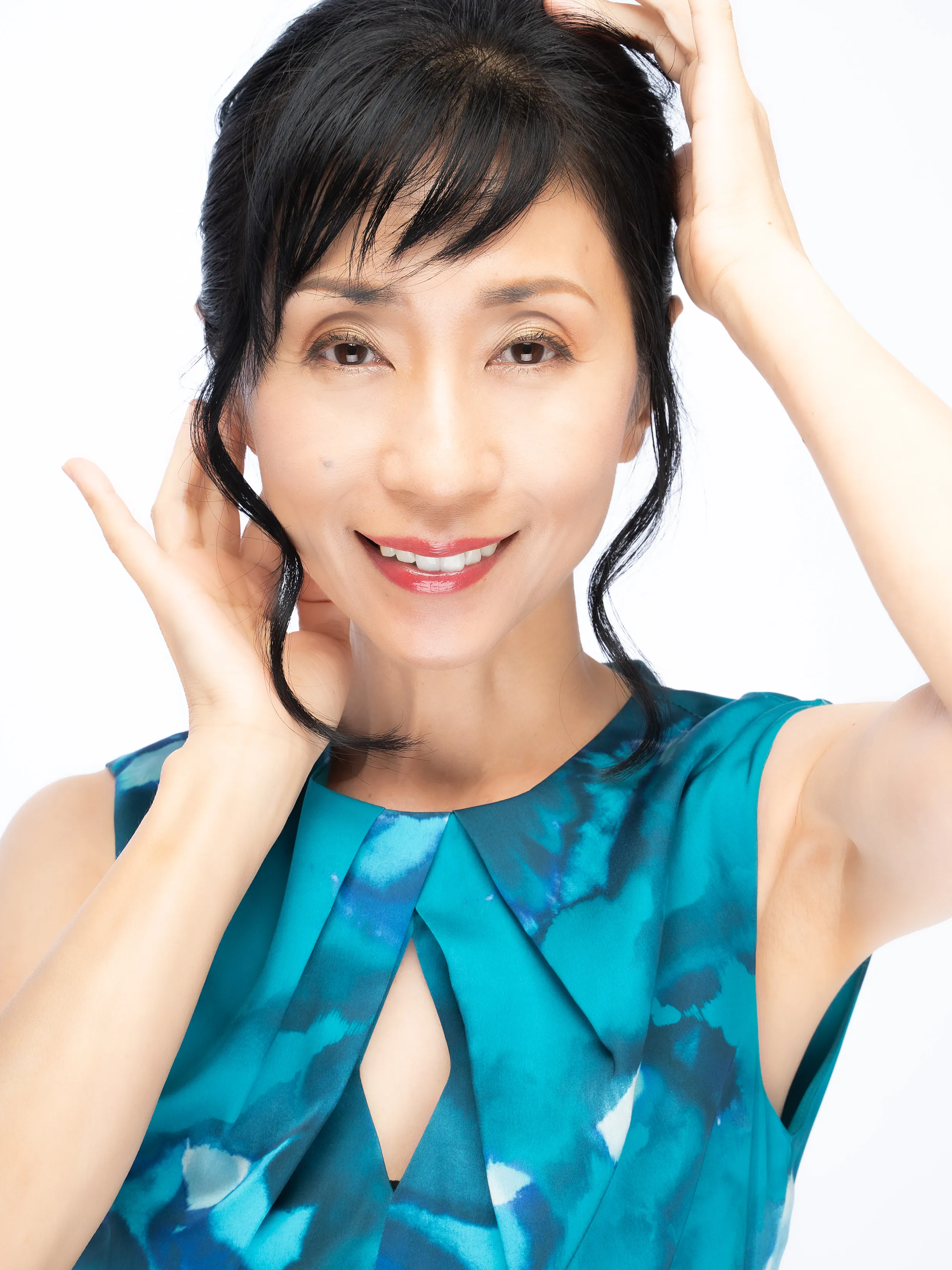 貴子